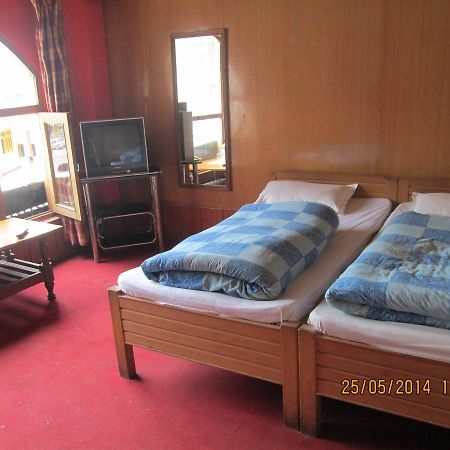 Pandey Lodge Buin Esterno foto